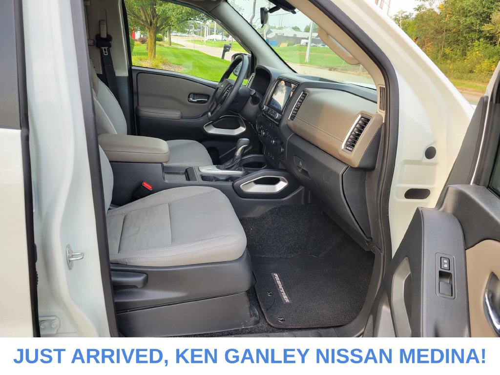 Certified 2022 Nissan Frontier SV w/ Technology Package AWD/4WD image 20