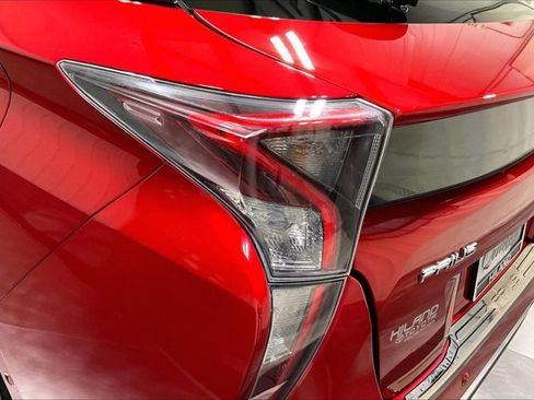 Used 2017 Toyota Prius Four w/ Advanced Technology Package FWD image 29