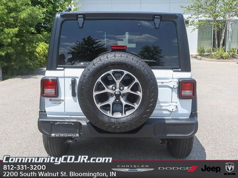 New 2025 Jeep Wrangler Sport S image 5