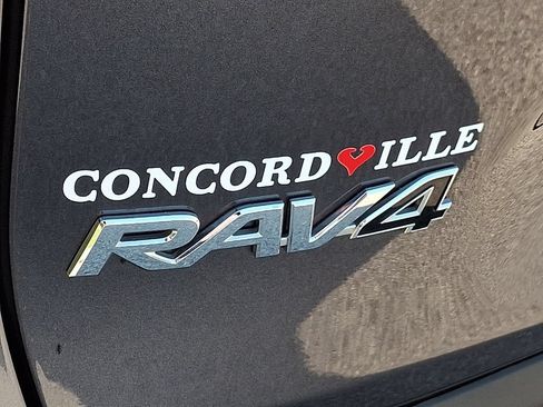 Used 2023 Toyota RAV4 XLE Premium AWD/4WD image 36