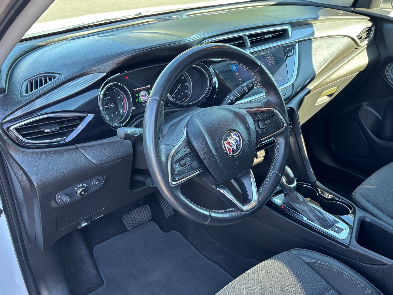 Used 2021 Buick Encore GX Select FWD image 19