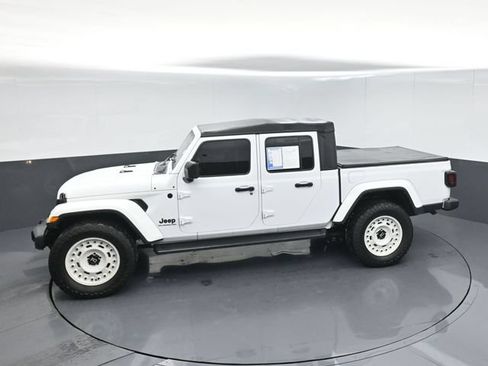 Used 2021 Jeep Gladiator Sport AWD/4WD image 38