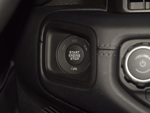 Used 2026 Jeep Wrangler Unlimited Rubicon AWD/4WD image 42