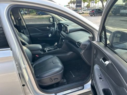 Used 2019 Hyundai Santa Fe Limited FWD image 9