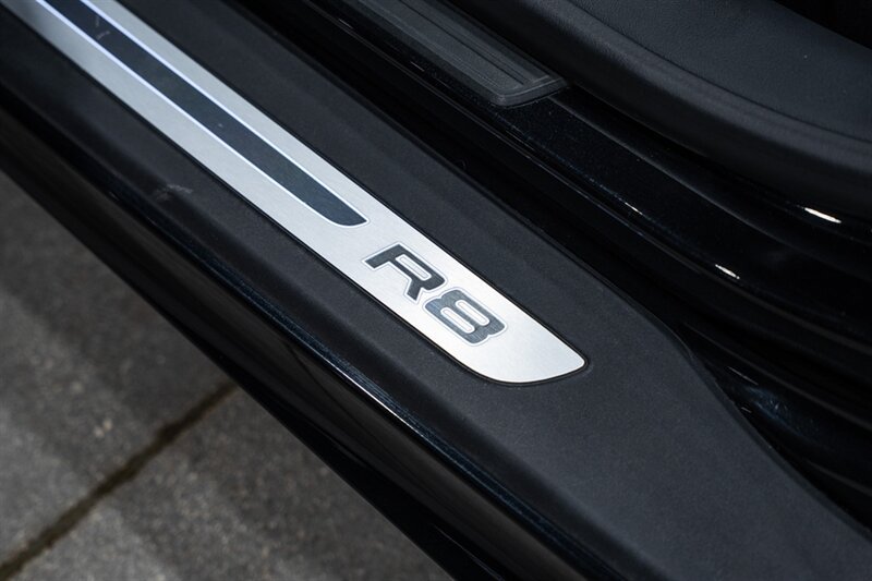 Used 2012 Audi R8 V10 AWD/4WD image 60