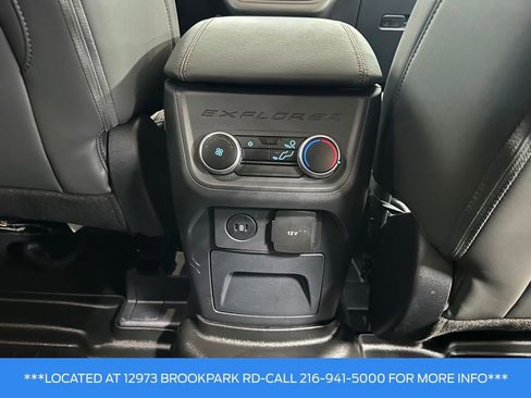 Used 2025 Ford Explorer Active w/ Active Comfort Package AWD/4WD image 24