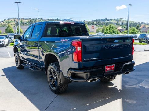Used 2022 Chevrolet Silverado 1500 LT Trail Boss w/ Safety Package AWD/4WD image 5