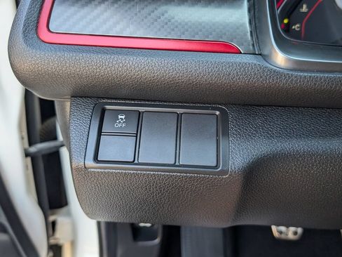 Used 2019 Honda Civic Type R image 12