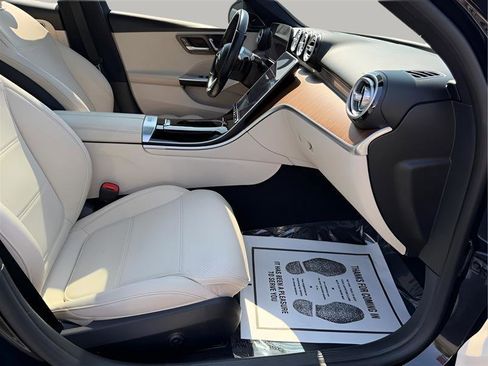 Used 2022 Mercedes-Benz C 300 Sedan w/ Exclusive Trim Package image 19