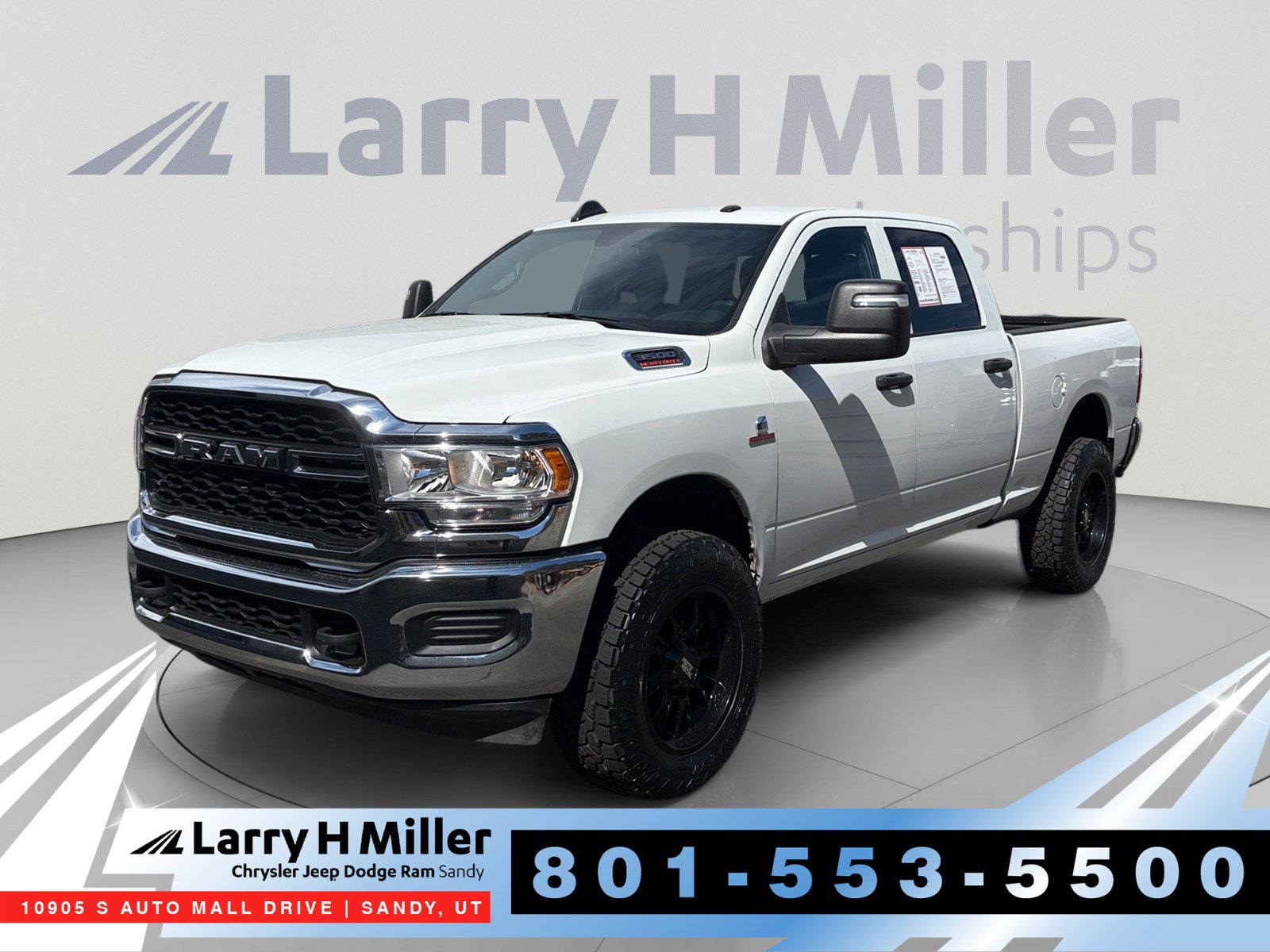 Used 2024 RAM 3500 Tradesman w/ Chrome Appearance Group AWD/4WD image 1