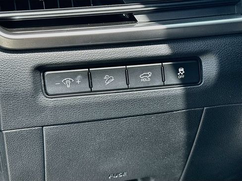 Used 2025 Kia Telluride S FWD image 10