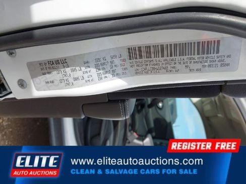 Used 2017 Jeep Cherokee Latitude image 17