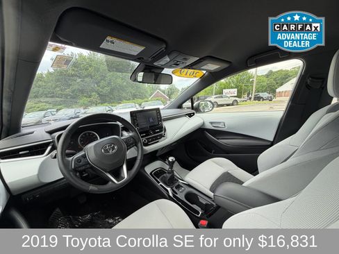 Used 2019 Toyota Corolla SE w/ Carpet Mat Package FWD image 9