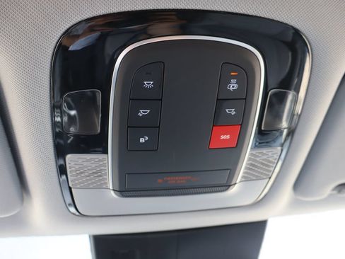 Used 2025 Hyundai Palisade SEL AWD/4WD image 23