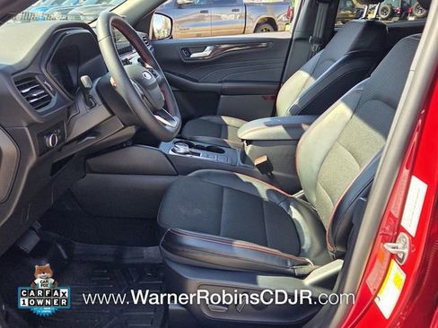 Used 2025 Ford Escape ST-Line image 5