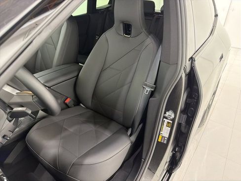 Used 2025 BMW iX xDrive50 w/ Premium Package image 13