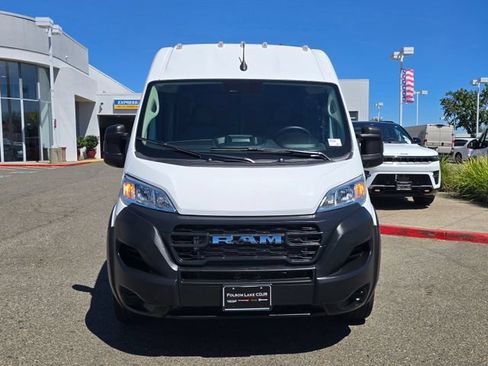 Used 2025 RAM ProMaster 2500 FWD image 2
