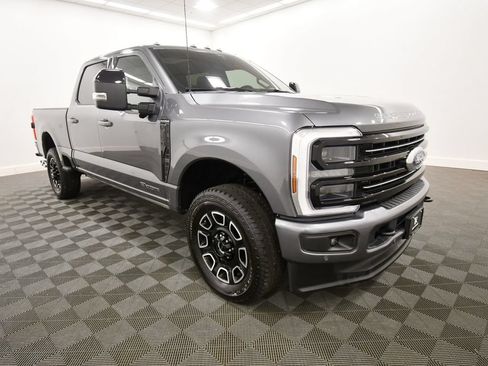 Used 2025 Ford F350 Platinum w/ FX4 Off-Road Package AWD/4WD image 10