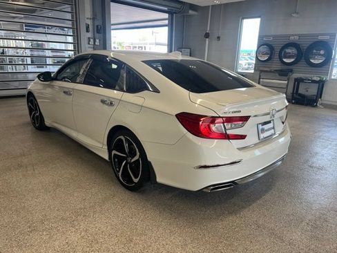 Used 2020 Honda Accord Sport image 9