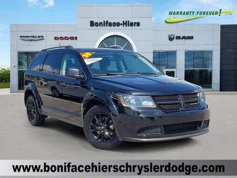 Used 2020 Dodge Journey SE w/ Blacktop Package FWD image 1