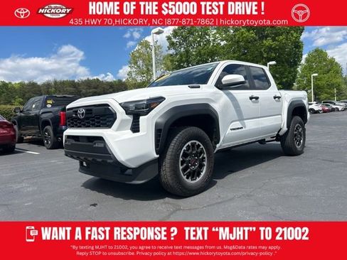 Used 2025 Toyota Tacoma TRD Off-Road AWD/4WD image 1
