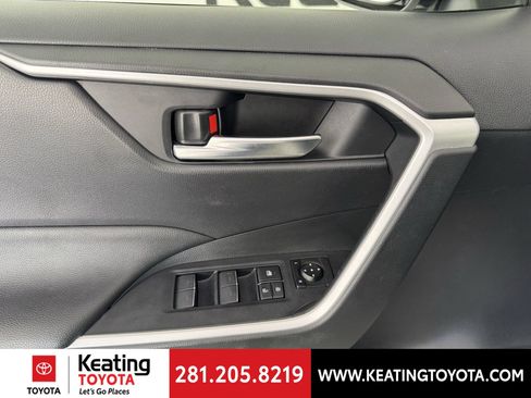 Certified 2025 Toyota RAV4 XLE AWD/4WD image 14