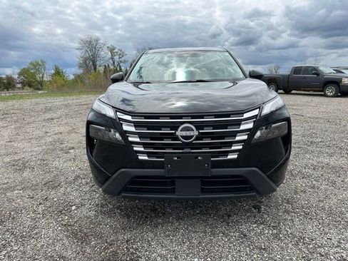 Used 2024 Nissan Rogue SV AWD/4WD image 23