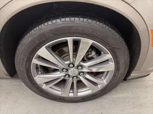 Used 2023 Cadillac XT6 Premium Luxury FWD image 28