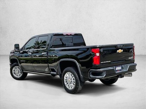 Used 2023 Chevrolet Silverado 2500 High Country w/ Z71 Off-Road Package AWD/4WD image 13