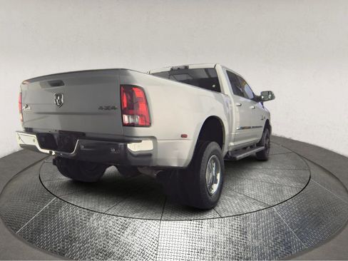 Used 2017 RAM 3500 Big Horn AWD/4WD image 2