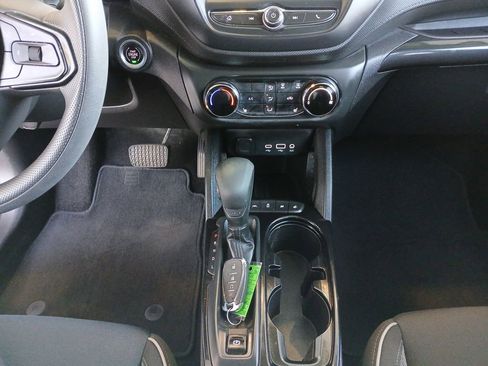 Used 2022 Chevrolet TrailBlazer LT image 36