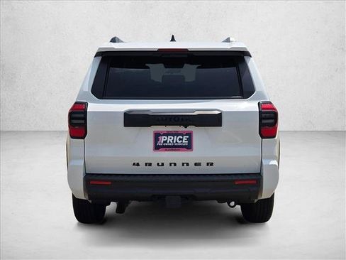 Used 2025 Toyota 4Runner SR5 AWD/4WD image 7
