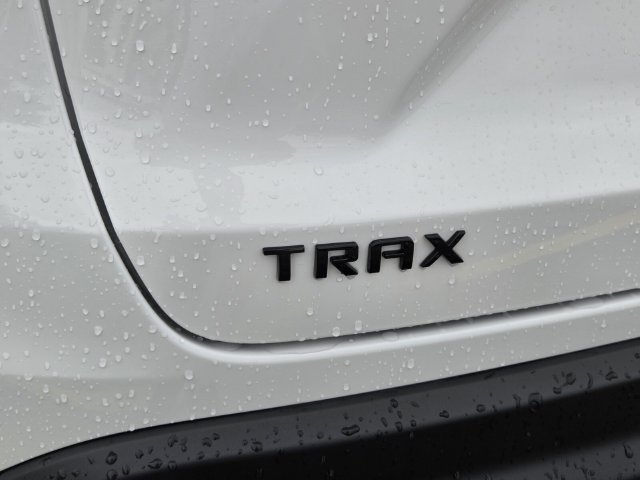 Used 2024 Chevrolet Trax RS w/ Driver Confidence Package FWD image 12