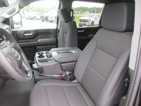 New 2026 GMC Sierra 3500 Pro AWD/4WD image 13