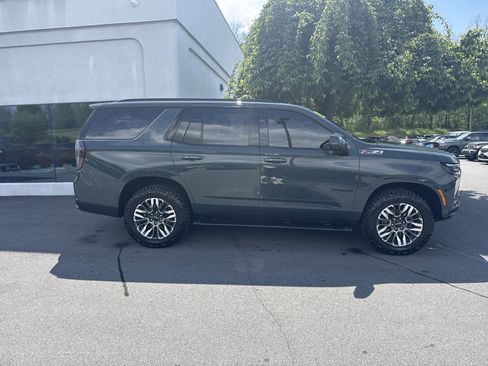 Used 2025 Chevrolet Tahoe Z71 w/ Comfort Package AWD/4WD image 2