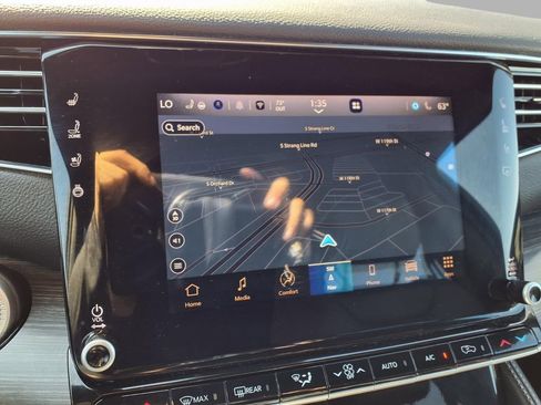 Used 2024 Jeep Wagoneer Series II w/ Flexible Seating Group image 7