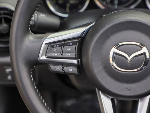 Used 2025 MAZDA MX-5 Miata Club RWD image 24