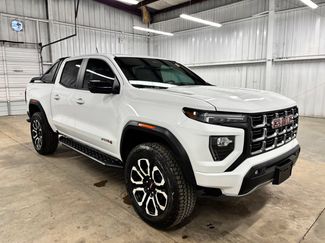 Used 2025 GMC Canyon AT4 w/ Nightfall Edition AWD/4WD video 1