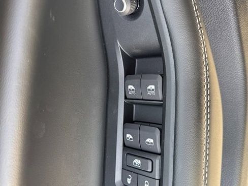 New 2026 Jeep Grand Cherokee L Limited image 9