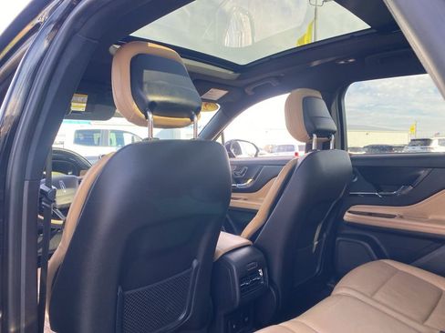 Used 2020 Lincoln Corsair Reserve w/ Equipment Group 202A image 21