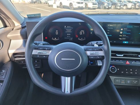 Used 2025 Hyundai Sonata SEL FWD image 16