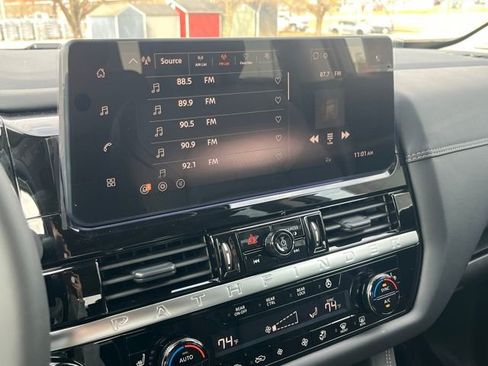 New 2026 Nissan Pathfinder Platinum AWD/4WD image 19