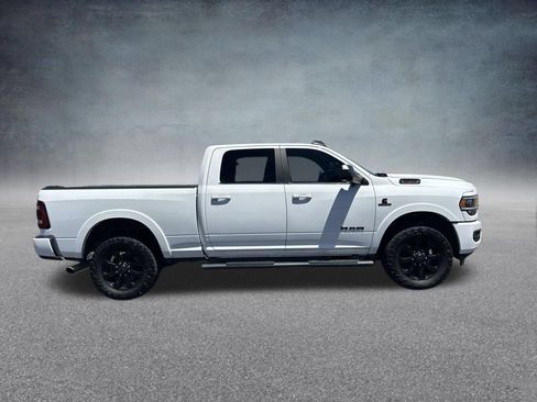 Used 2020 RAM 2500 Laramie w/ Night Edition AWD/4WD image 2