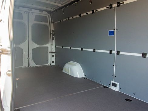 Used 2024 Mercedes-Benz Sprinter 2500 image 37