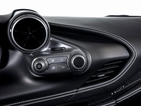 Certified 2021 Ferrari F8 Tributo image 42