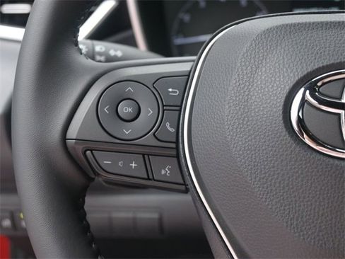 Certified 2025 Toyota Corolla SE image 28