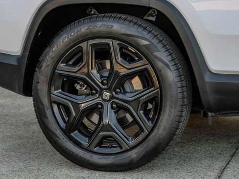 Used 2024 Rivian R1S Adventure AWD/4WD image 66