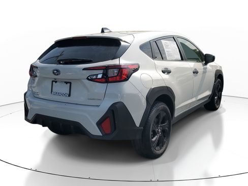 Used 2025 Subaru Crosstrek 2.0i image 7