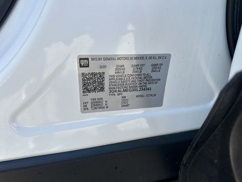 Used 2024 GMC Terrain SLE image 31