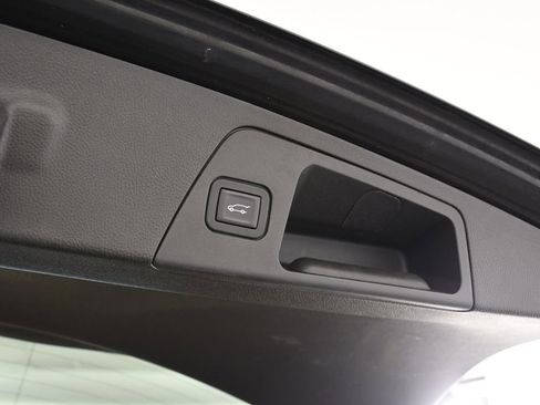 Used 2017 Buick Envision Premium w/ Driver Confidence Package image 25